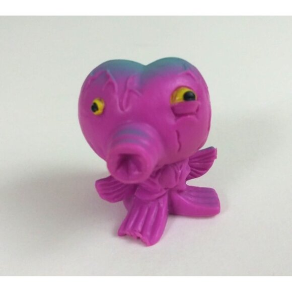 The Ugglys Pet Shop Series 2 Slimiest Purple Suffering Suckerfish Ultra Rare - Picture 1 of 6